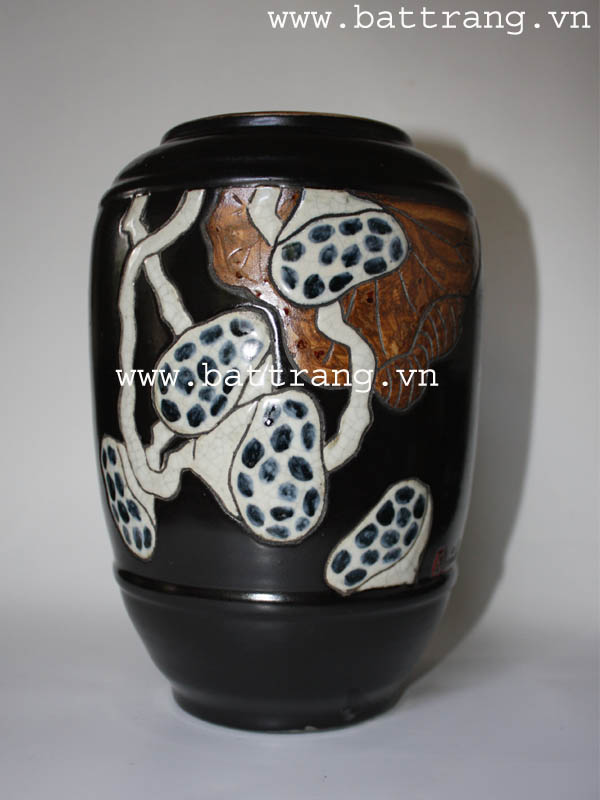 Lacquer ceramic vases made by Bat Trang Ceramics Group 
