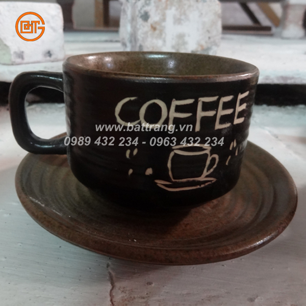 Ceramic coffee cups by Bat Trang Ceramics Group